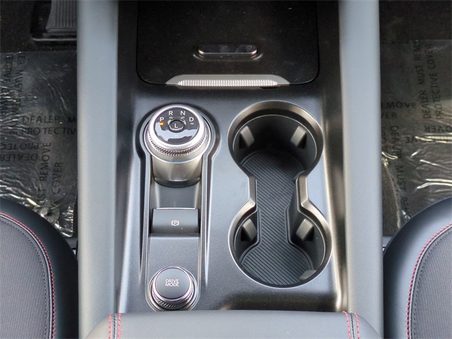 2025 Ford Explorer ST-Line photo 17