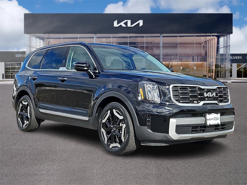 2023 Kia Telluride S's photo
