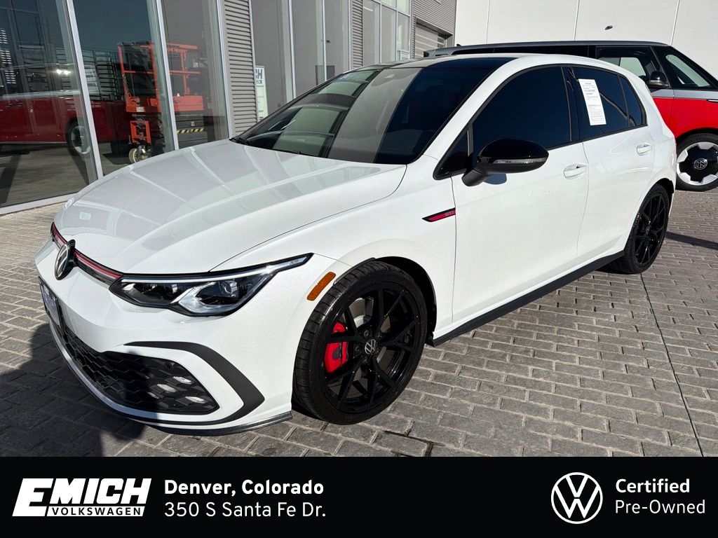 2024 Volkswagen Golf GTI SE's photo