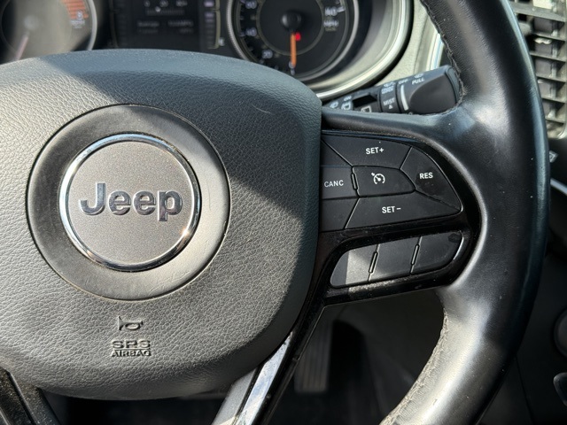 2019 Jeep Cherokee Altitude photo 16