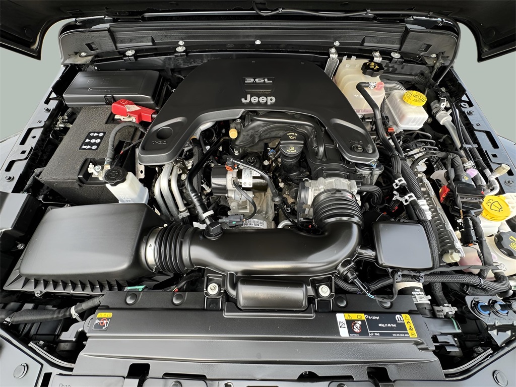 2021 Jeep Wrangler Unlimited Sahara High Altitude photo 25