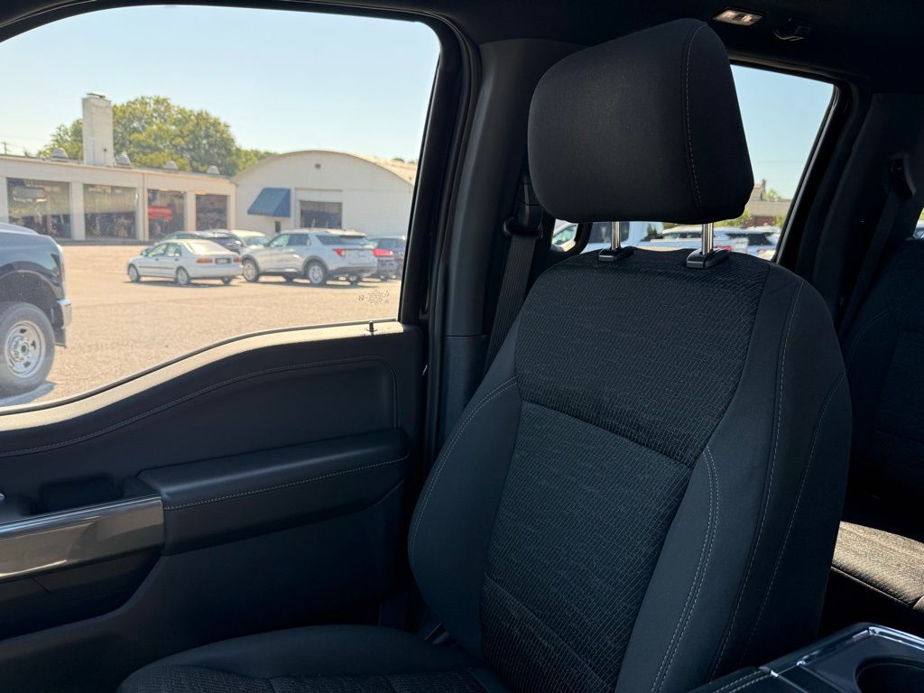 2022 Ford F-150 XLT photo 28