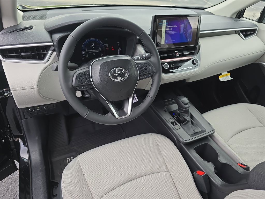 2026 Toyota Corolla Cross LE photo 14