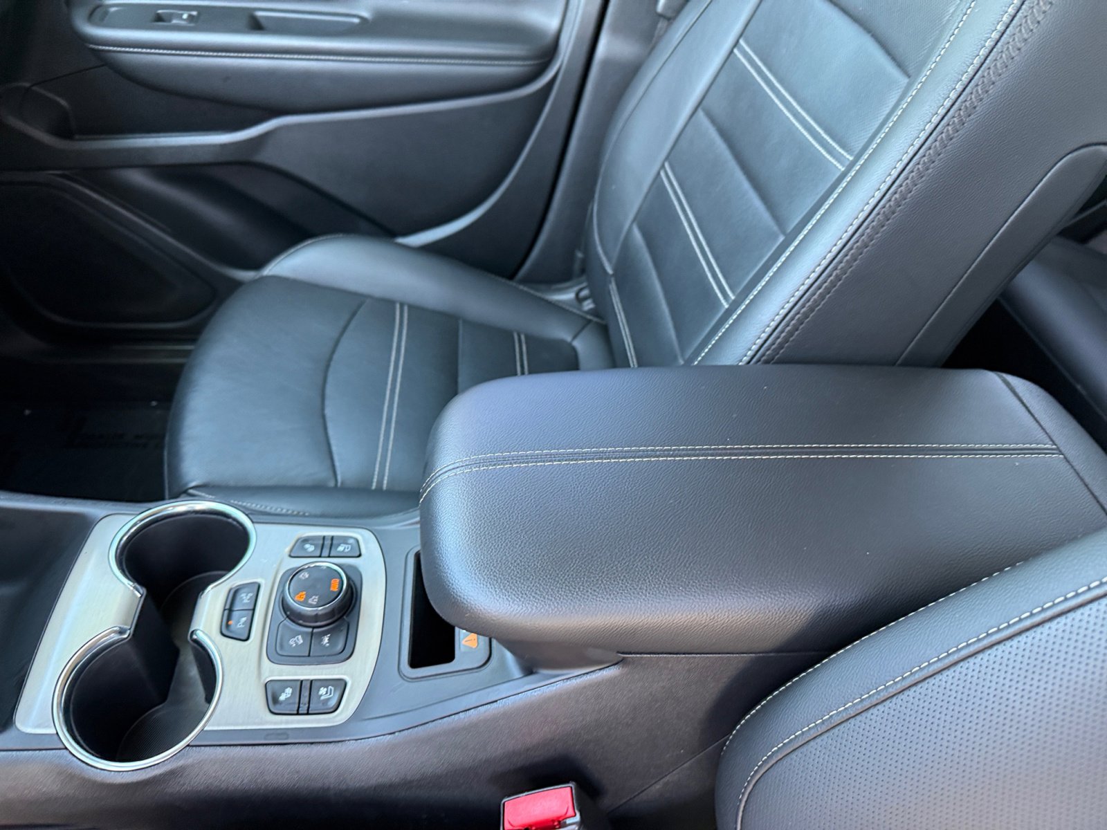 2022 Gmc Terrain Denali photo 14