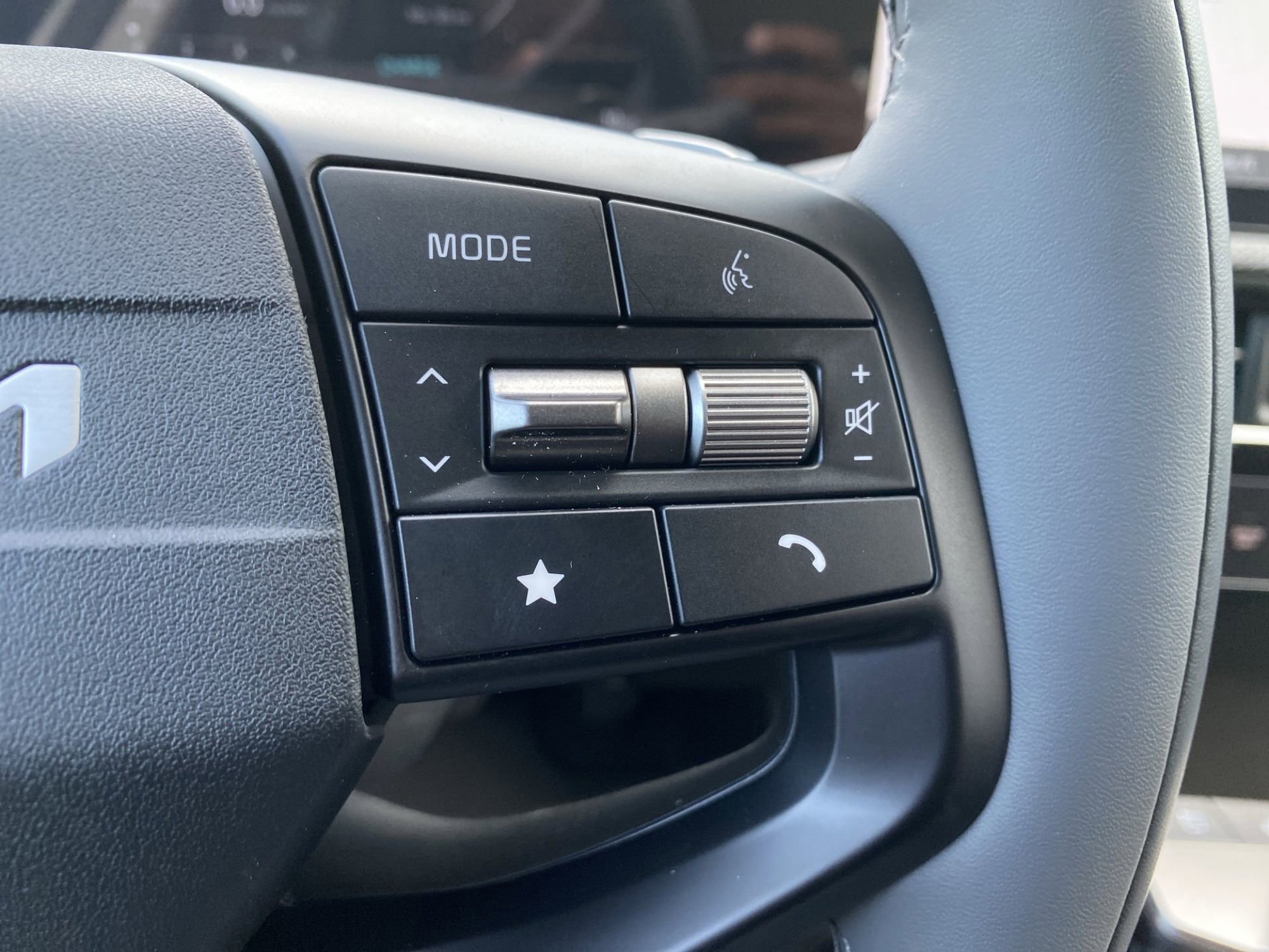 2025 Kia EV6 Wind photo 25