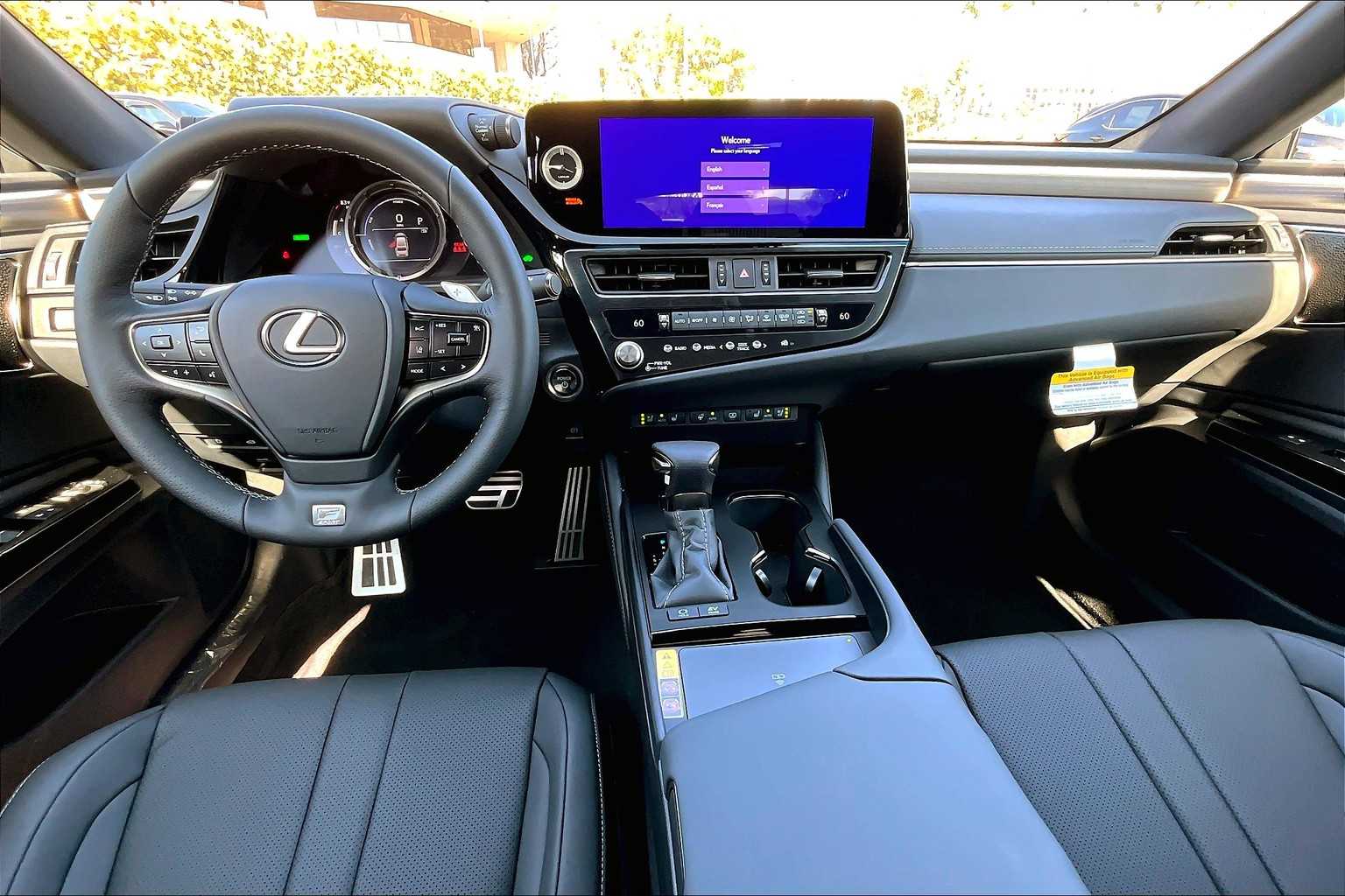 2025 Lexus ES 300h F SPORT Handling photo 5