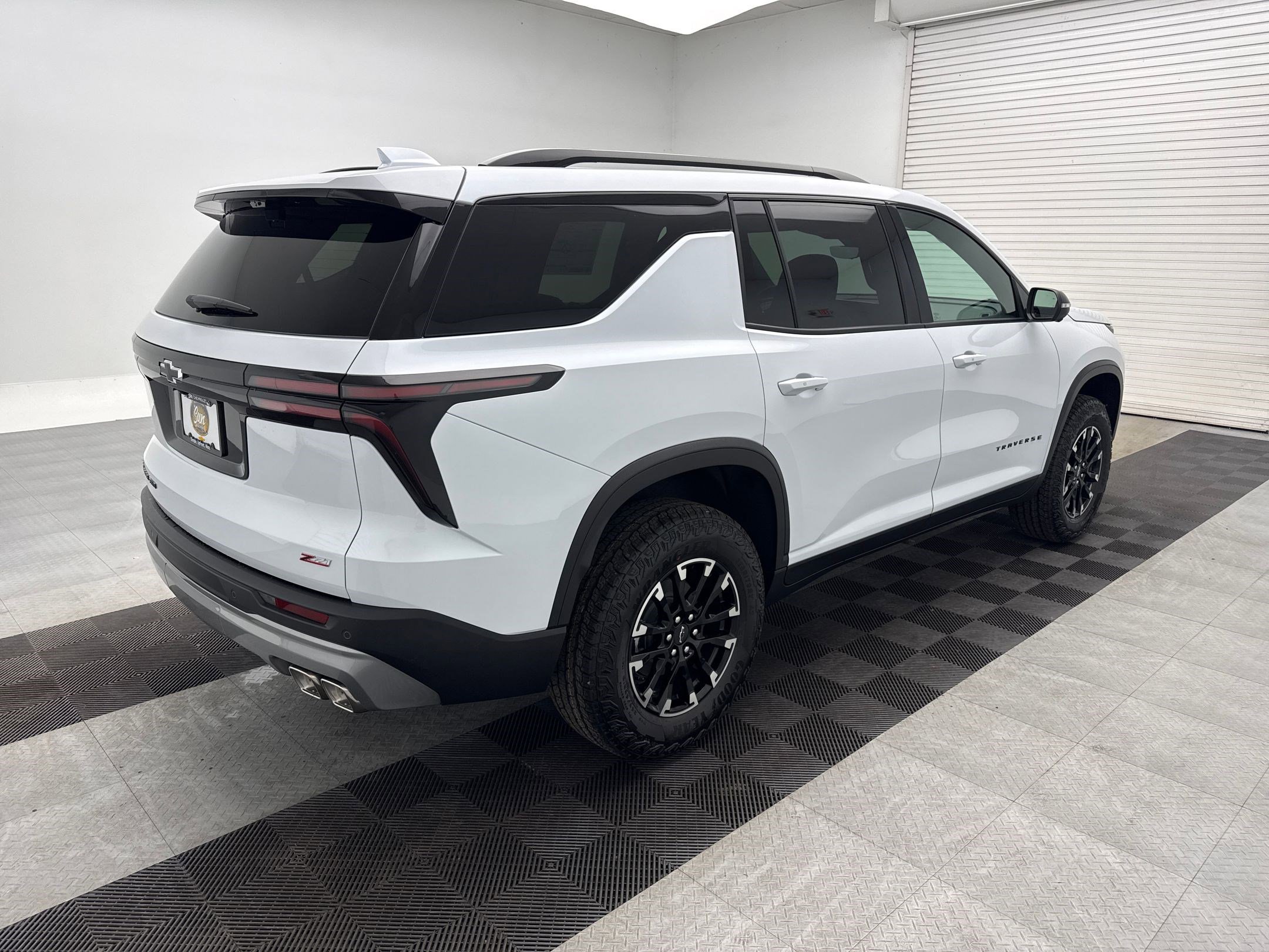 2026 Chevrolet Traverse Z71 photo 7