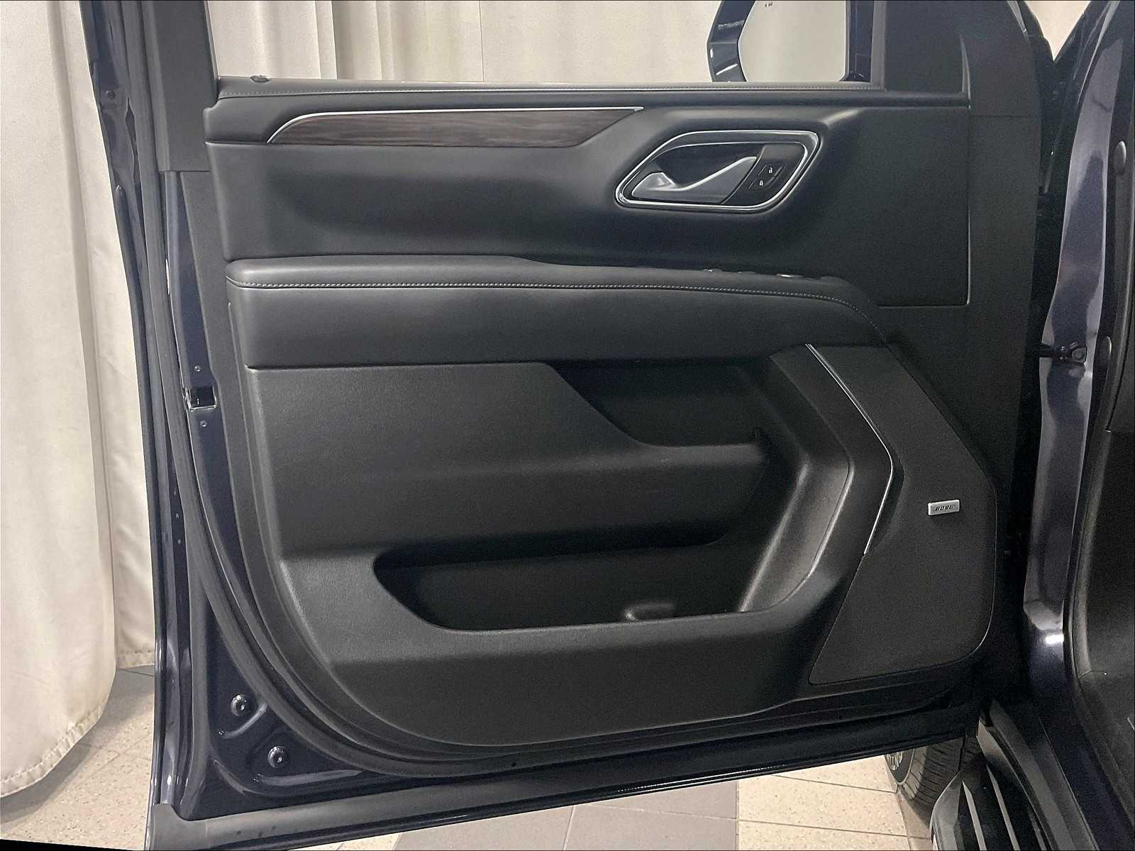 2022 Chevrolet Tahoe LT photo 6