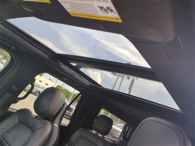 2024 Lincoln Navigator Black Label photo 20