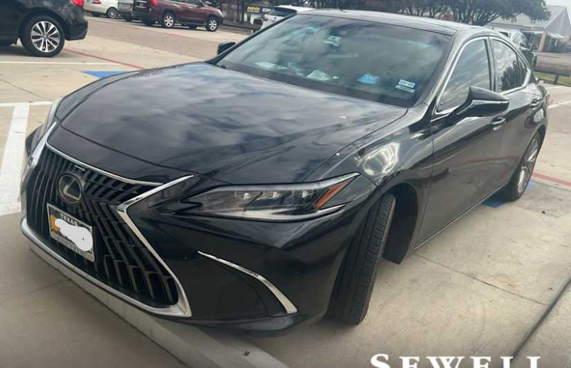 2022 Lexus ES 350 Ultra Luxury's photo