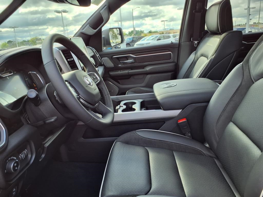 2026 Ram 1500 Laramie photo 7
