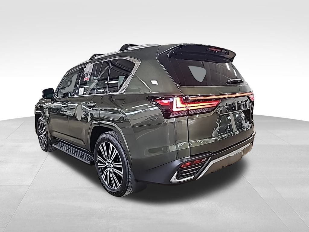 2025 Lexus LX 600 Luxury photo 7