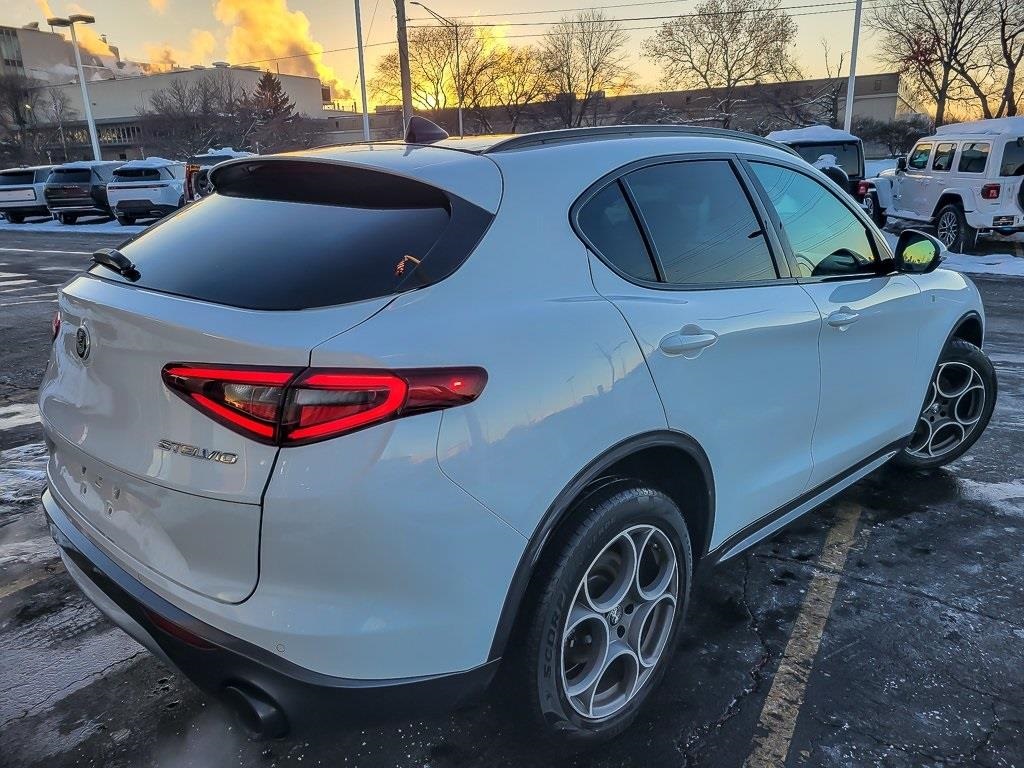2022 ALFA ROMEO STELVIO - Image 6