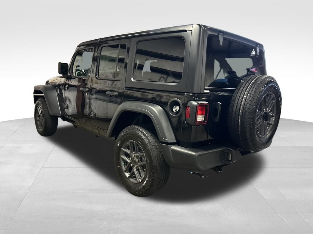 2025 Jeep Wrangler Sport S photo 4