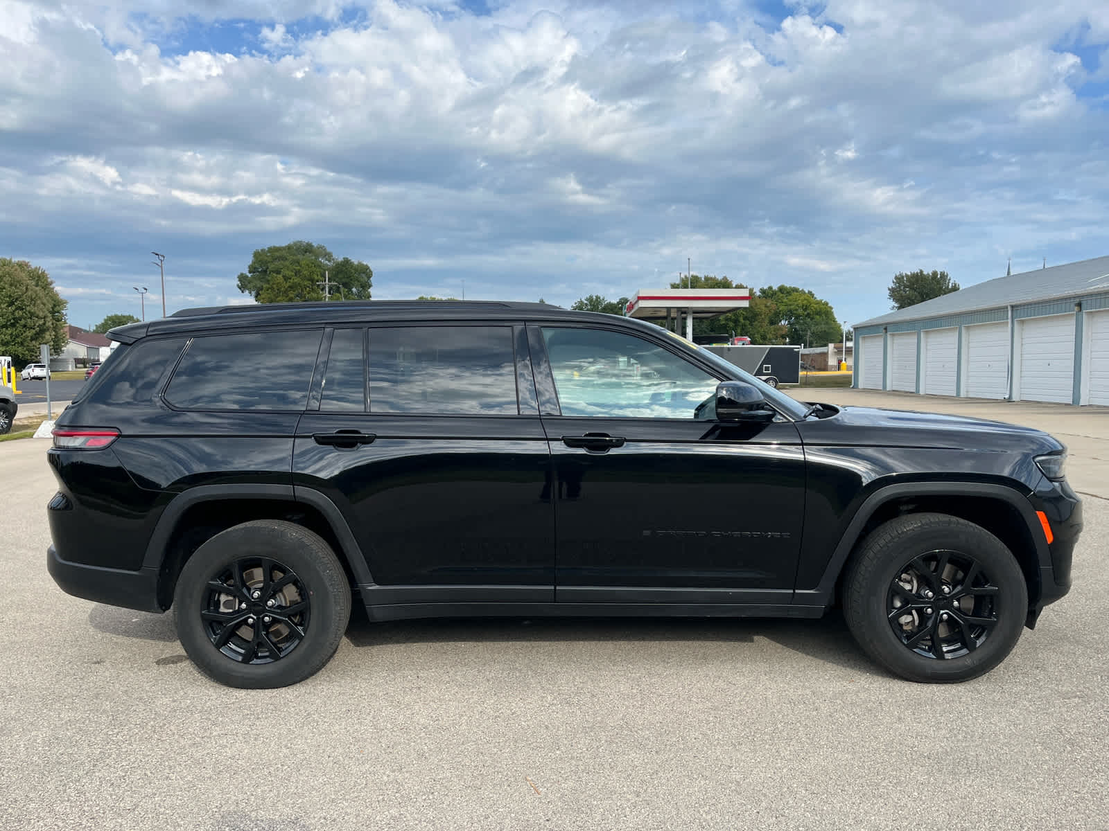 2024 Jeep Grand Cherokee Altitude photo 5