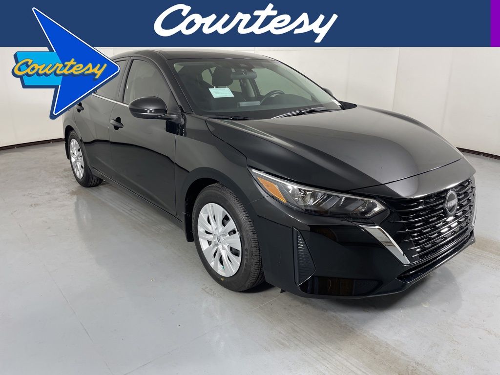 2025 Nissan Sentra S's photo