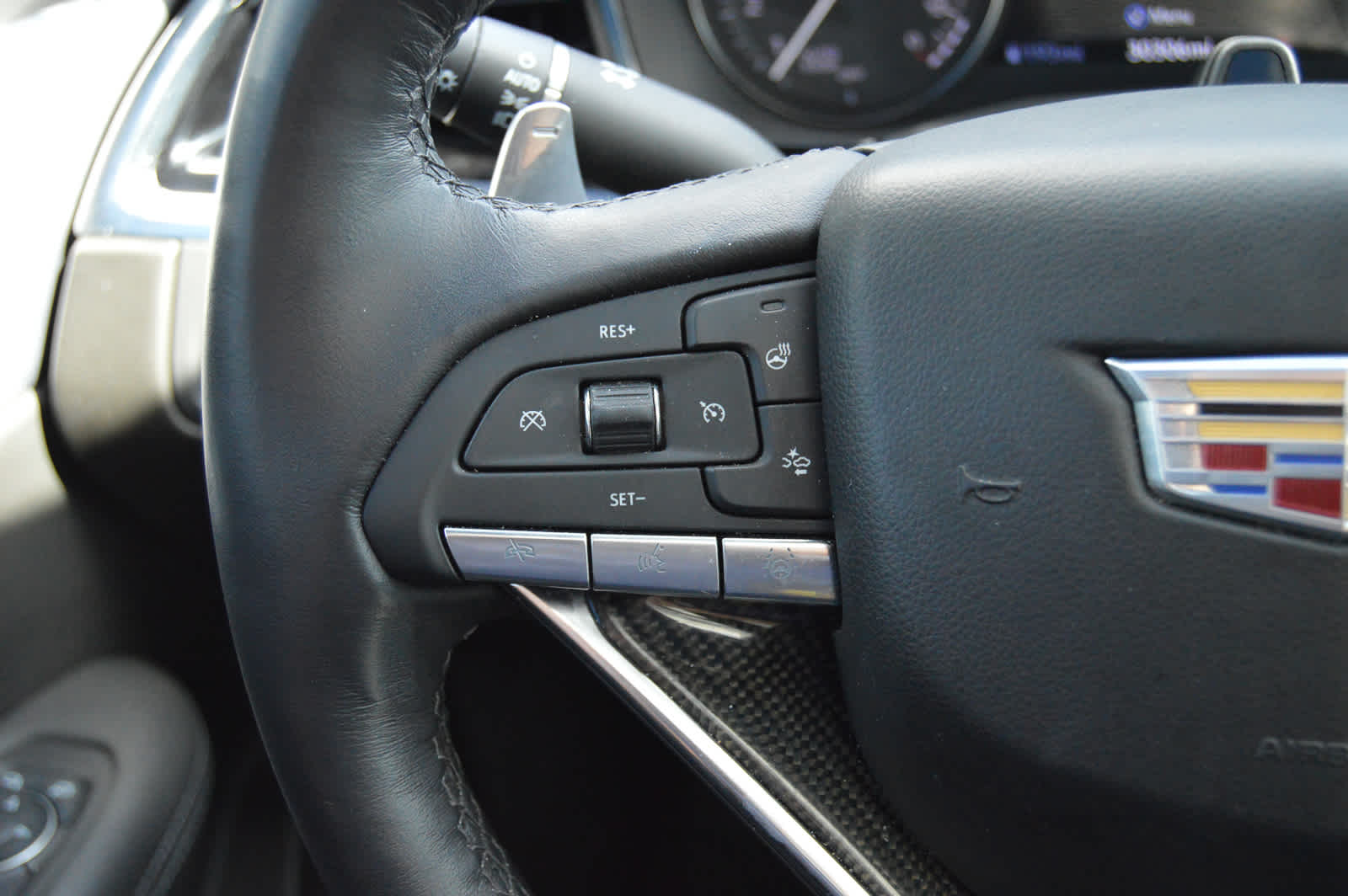 2023 Cadillac XT6 Sport photo 21