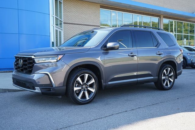 2025 Honda Pilot Touring photo 3
