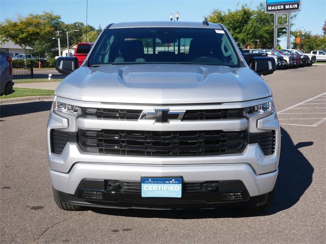 2022 Chevrolet Silverado 1500 RST photo 2