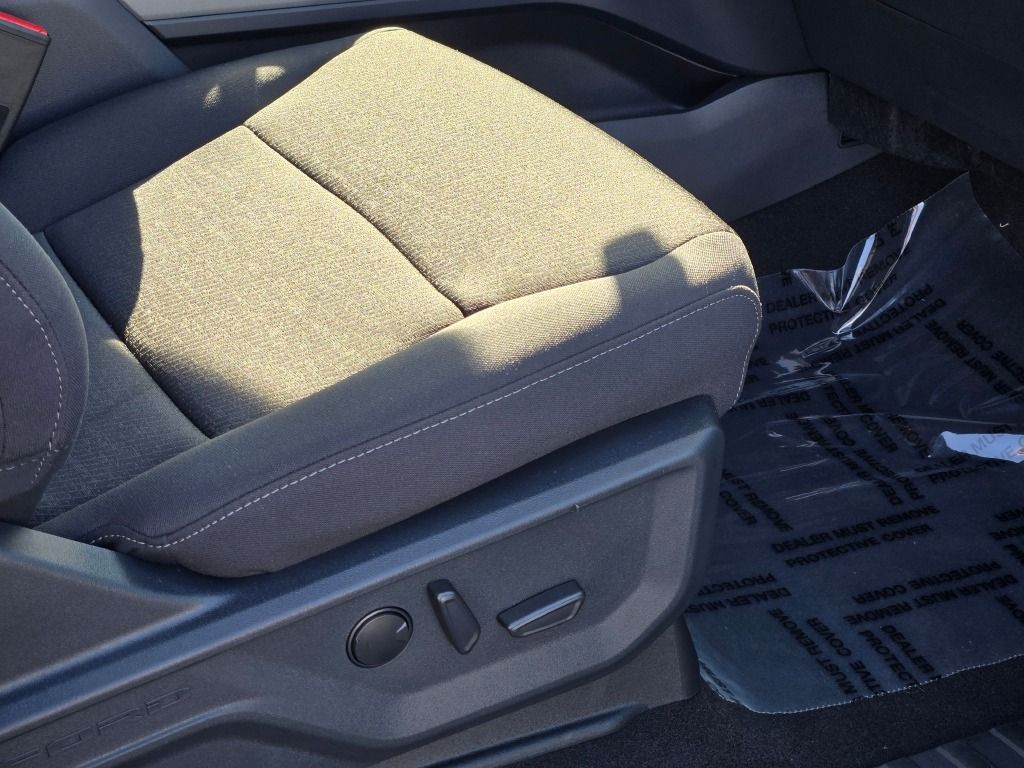 2025 Ford F-150 XLT photo 5