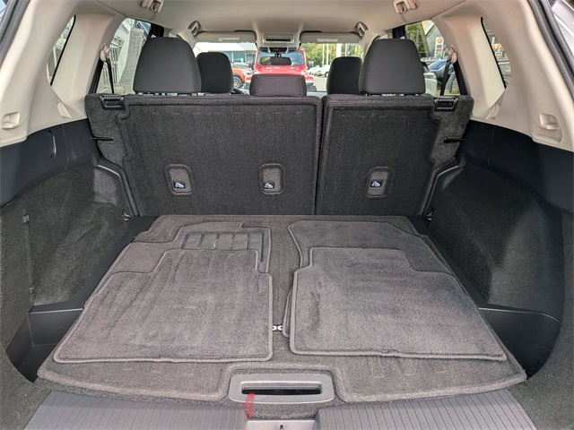 2025 Nissan Rogue S photo 19