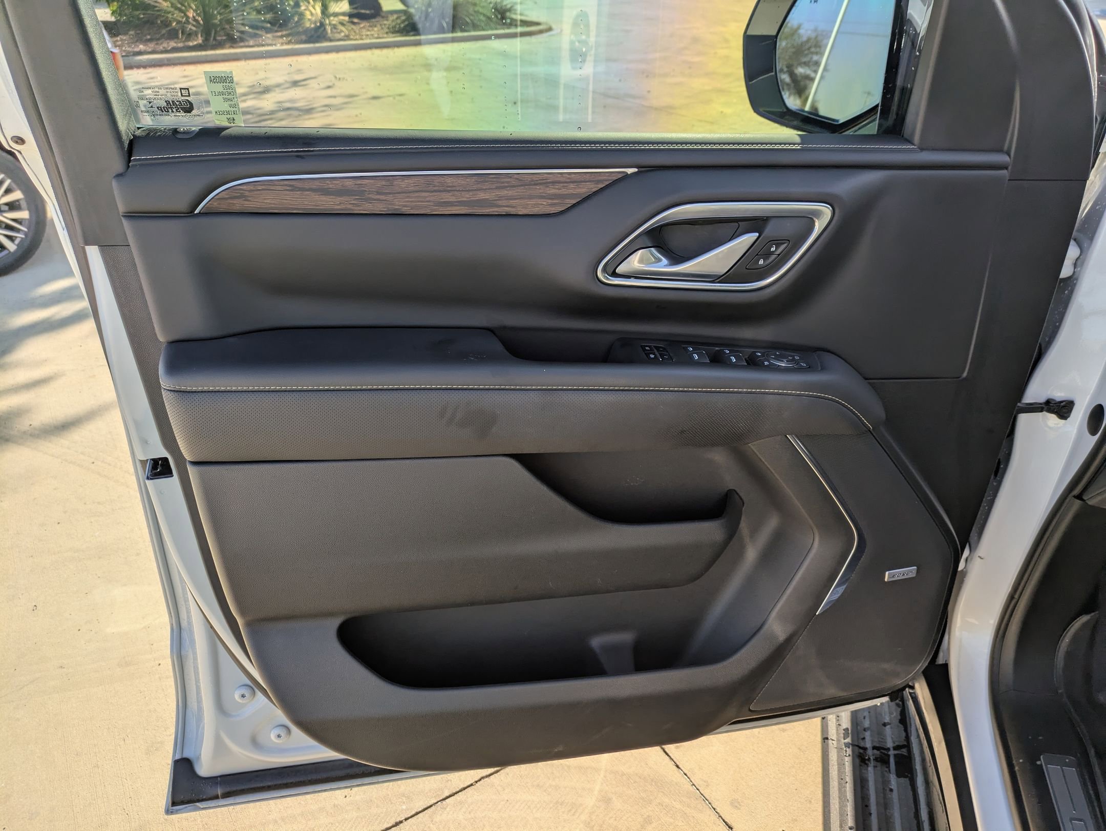 2022 Chevrolet Tahoe Premier photo 11