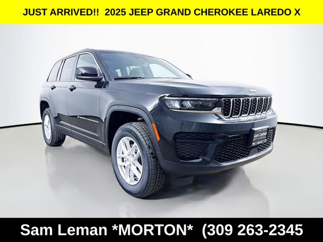 2025 Jeep Grand Cherokee Laredo's photo