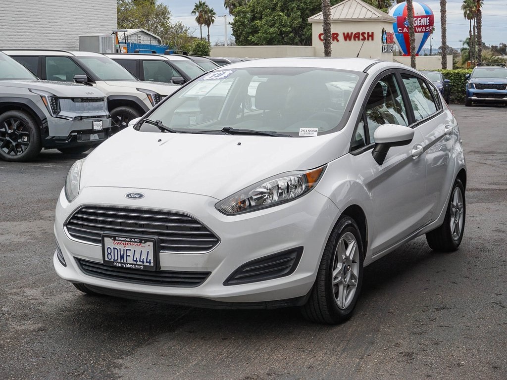 2019 Ford Fiesta SE photo 2