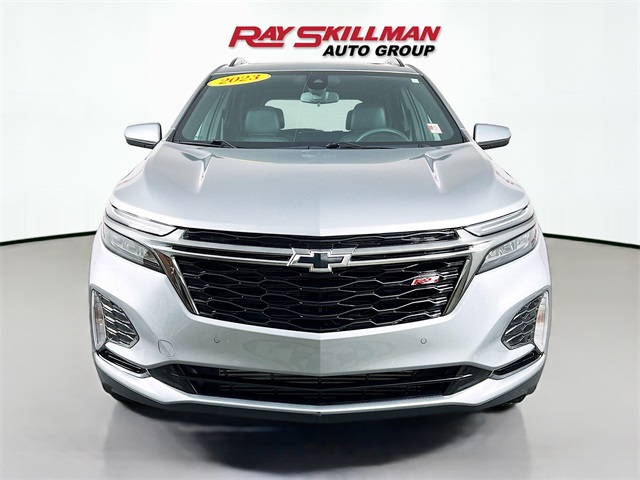2023 Chevrolet Equinox RS photo 2
