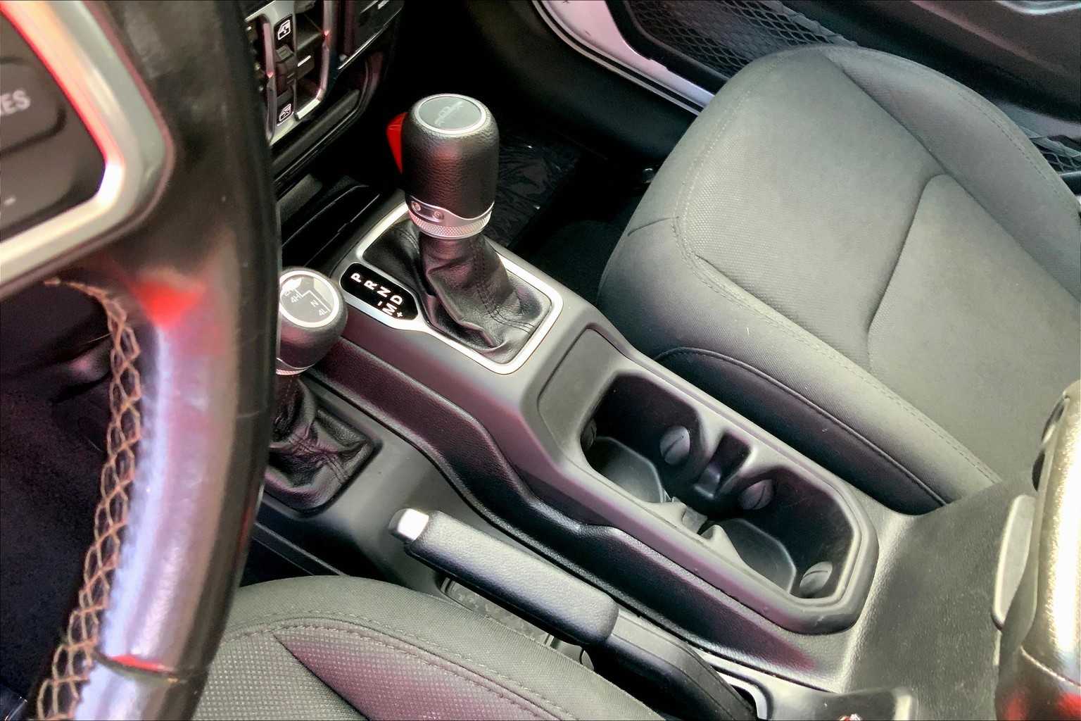 2020 Jeep Gladiator Sport S photo 13