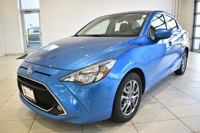 2019 Toyota Yaris LE photo 4