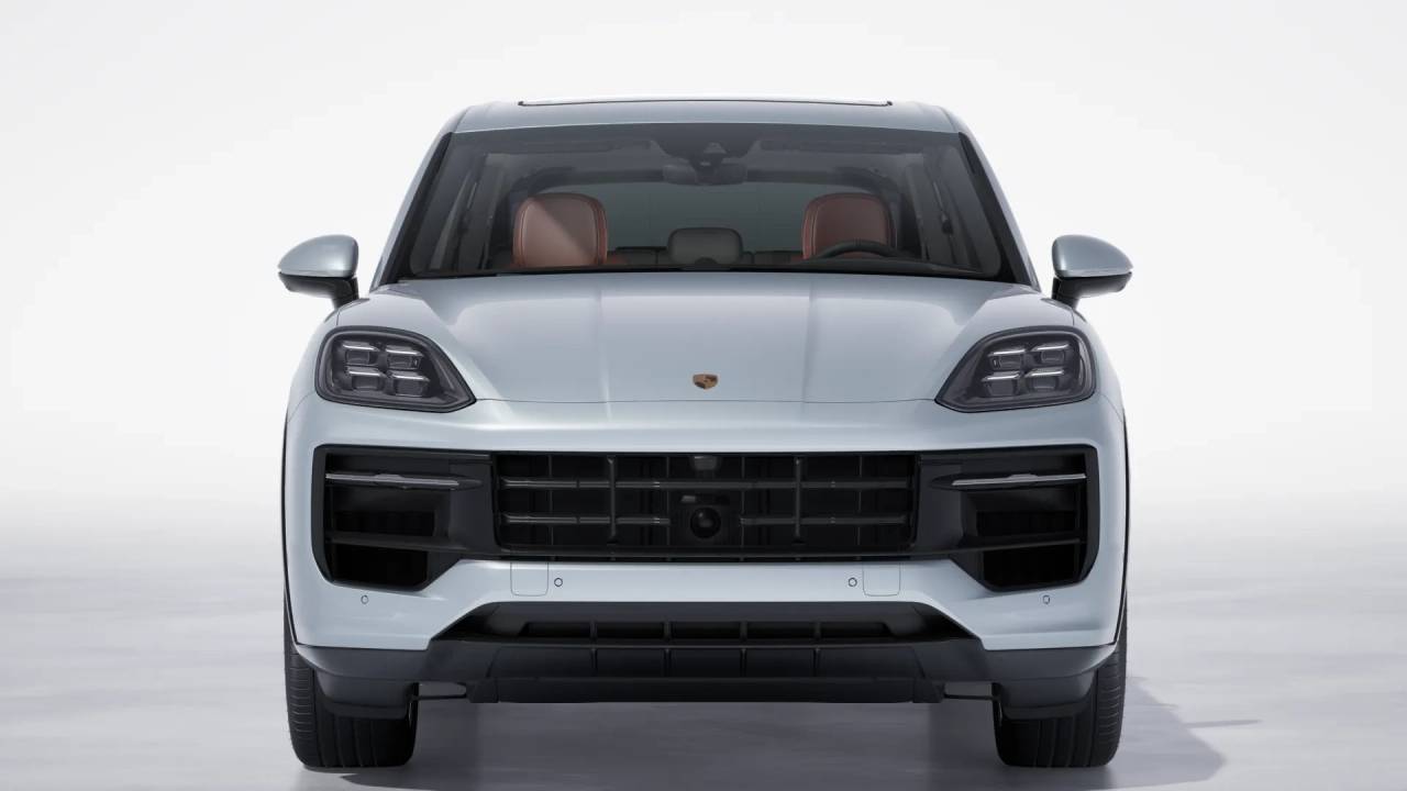 2025 Porsche Cayenne GTS photo 9