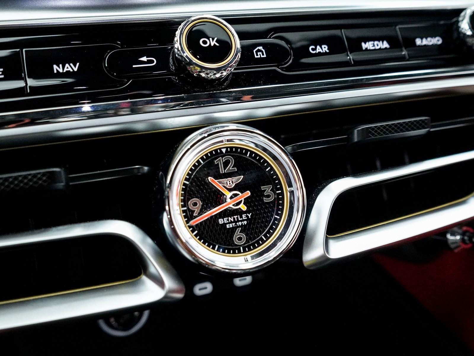 2025 Bentley Flying Spur Speed photo 34