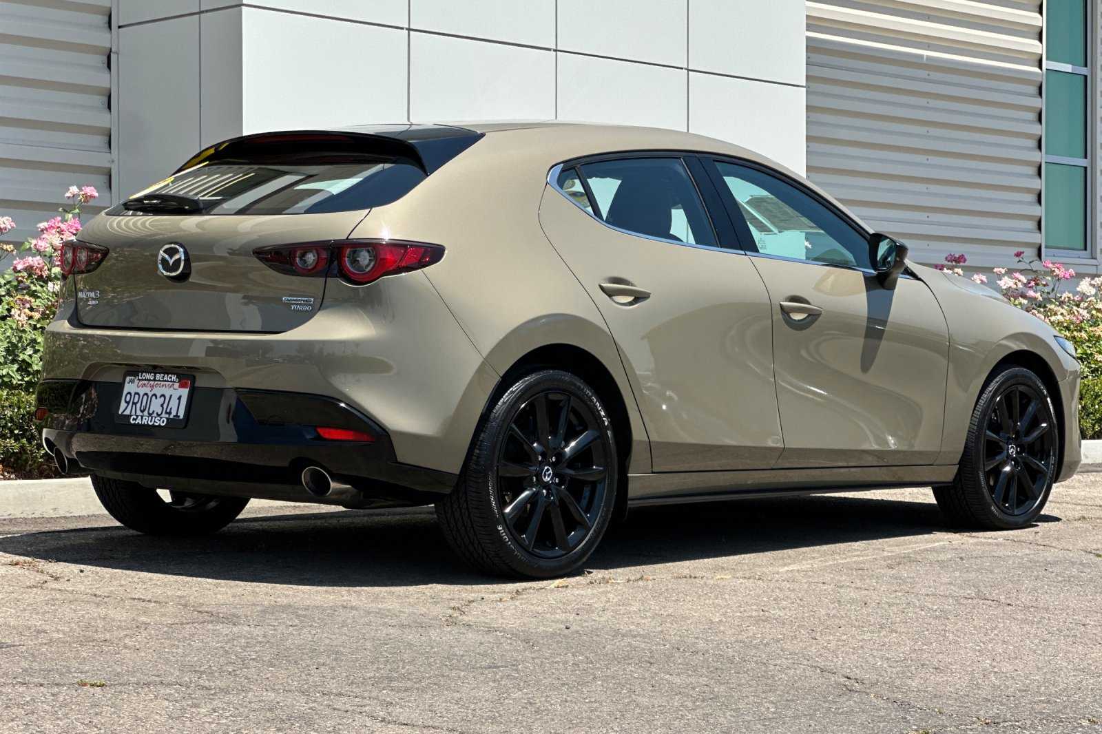 2024 Mazda Mazda3 2.5 Carbon Turbo photo 3