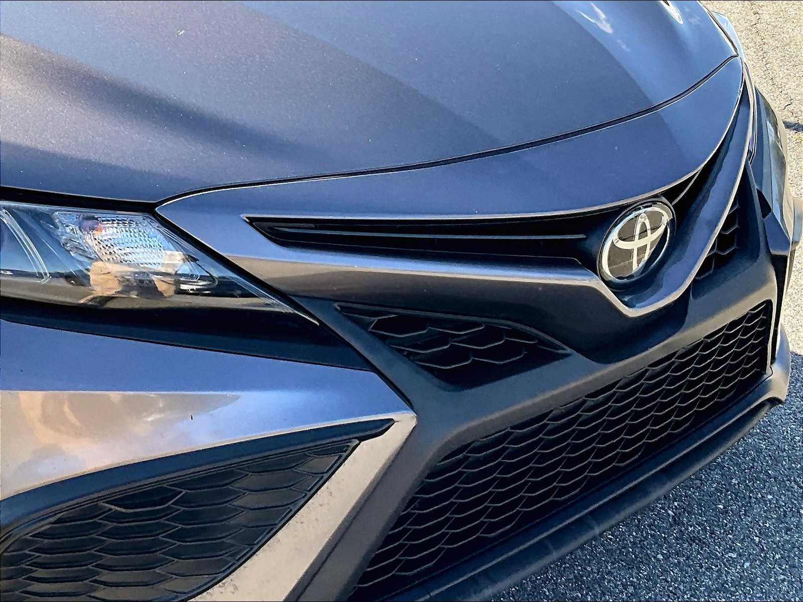2023 Toyota Camry SE photo 32