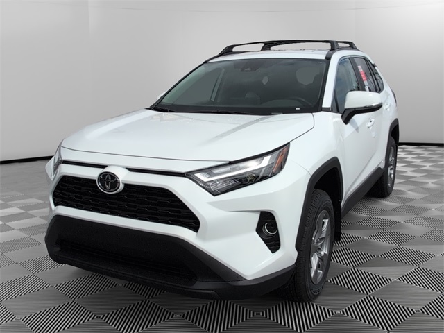 2025 Toyota RAV4 XLE's photo