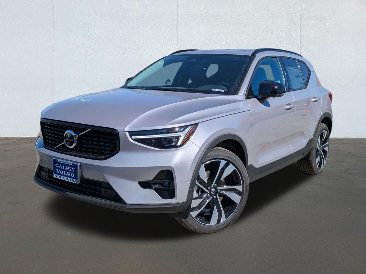 2026 Volvo XC40 Ultra's photo