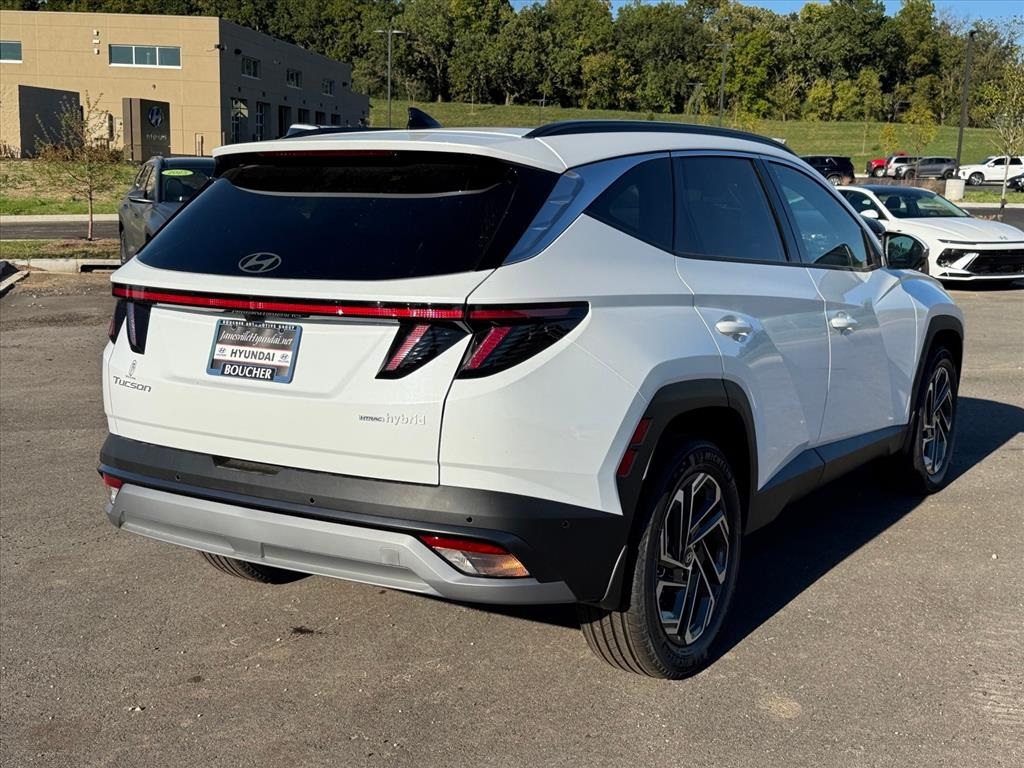 2025 Hyundai Tucson Hybrid Limited photo 3