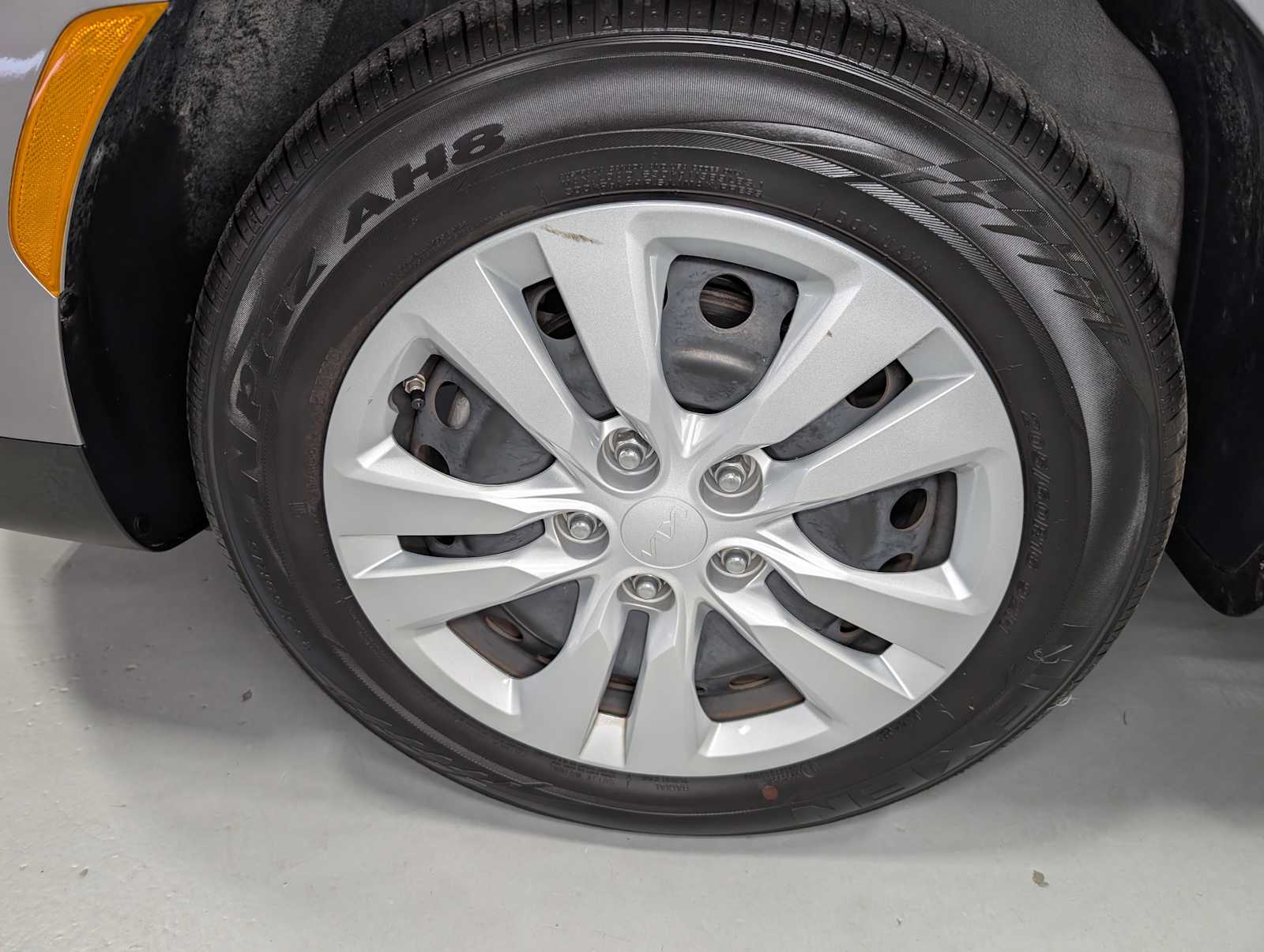 2023 Kia Soul LX S photo 2