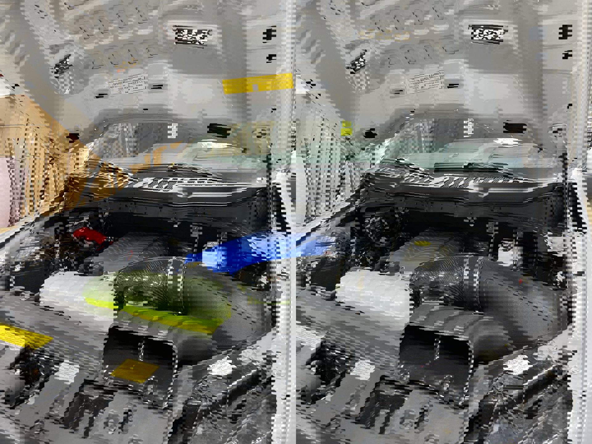 2025 Ford F-150 Lariat photo 3