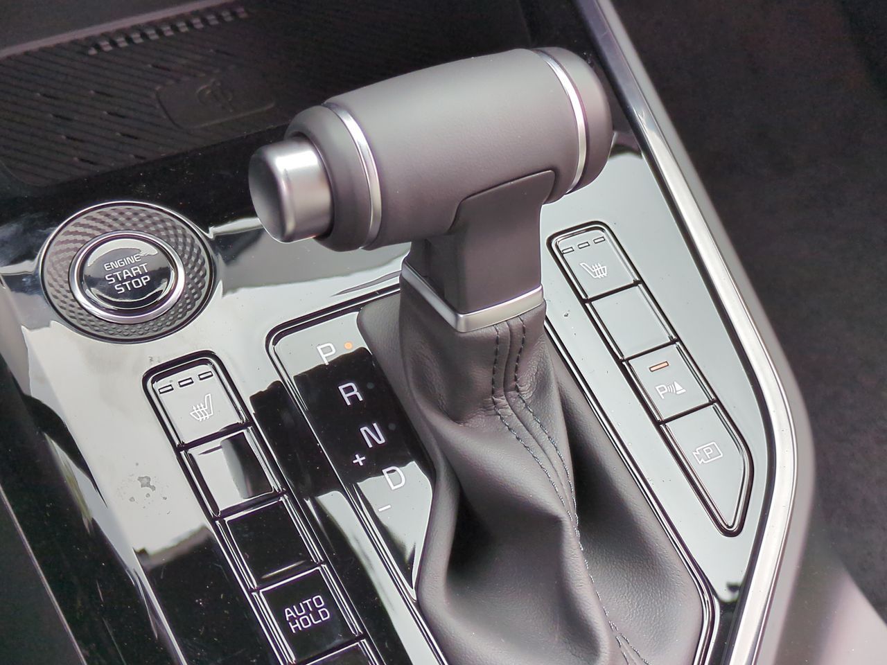 2025 Kia Niro EX photo 15