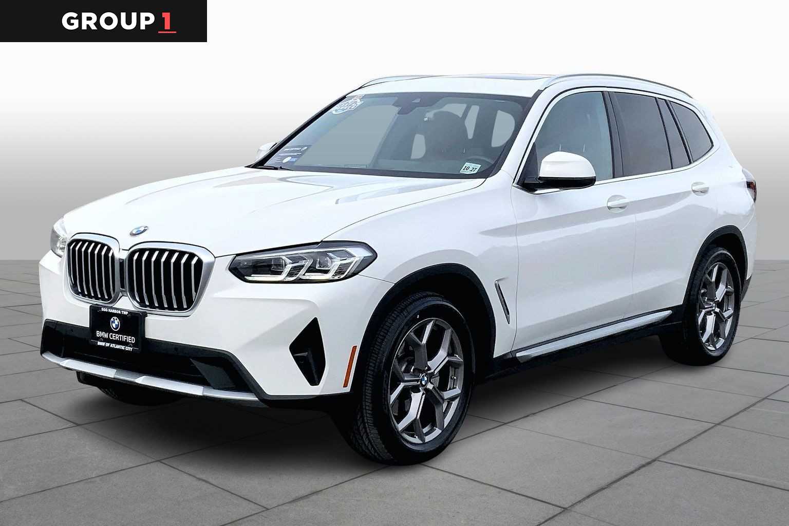 2022 BMW X3 30i's photo