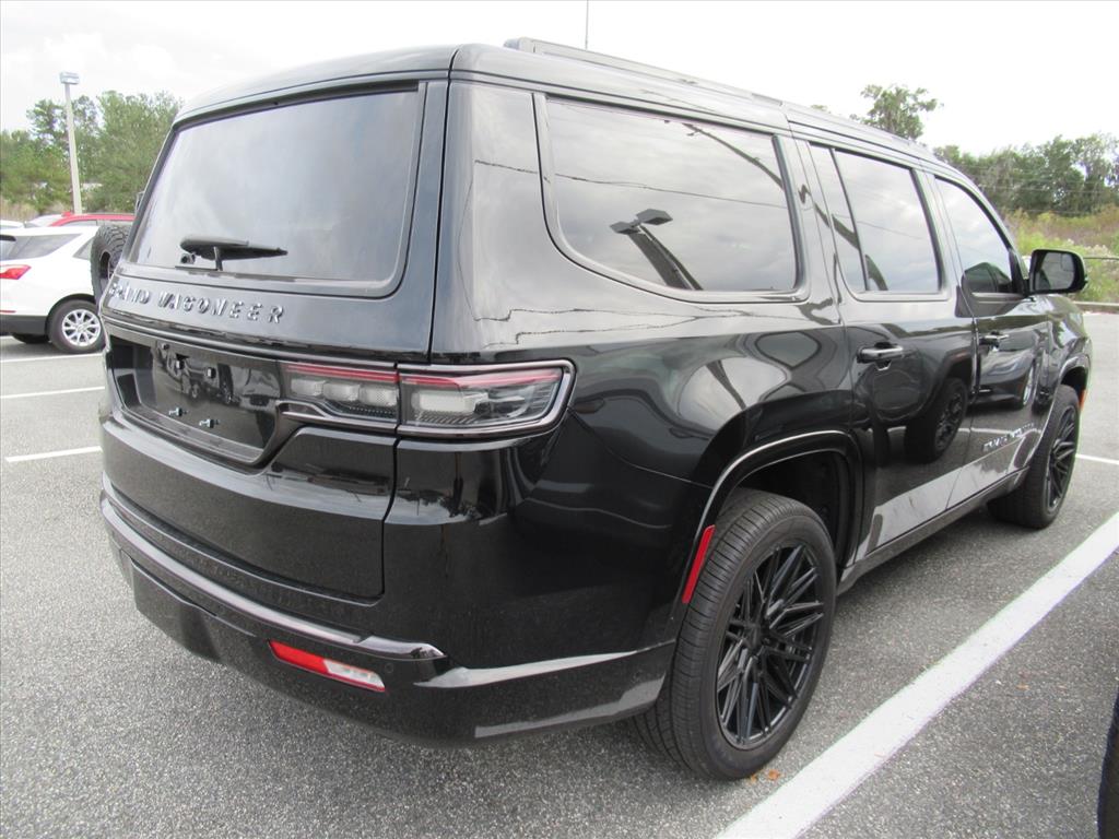 2024 Jeep Grand Wagoneer II photo 4