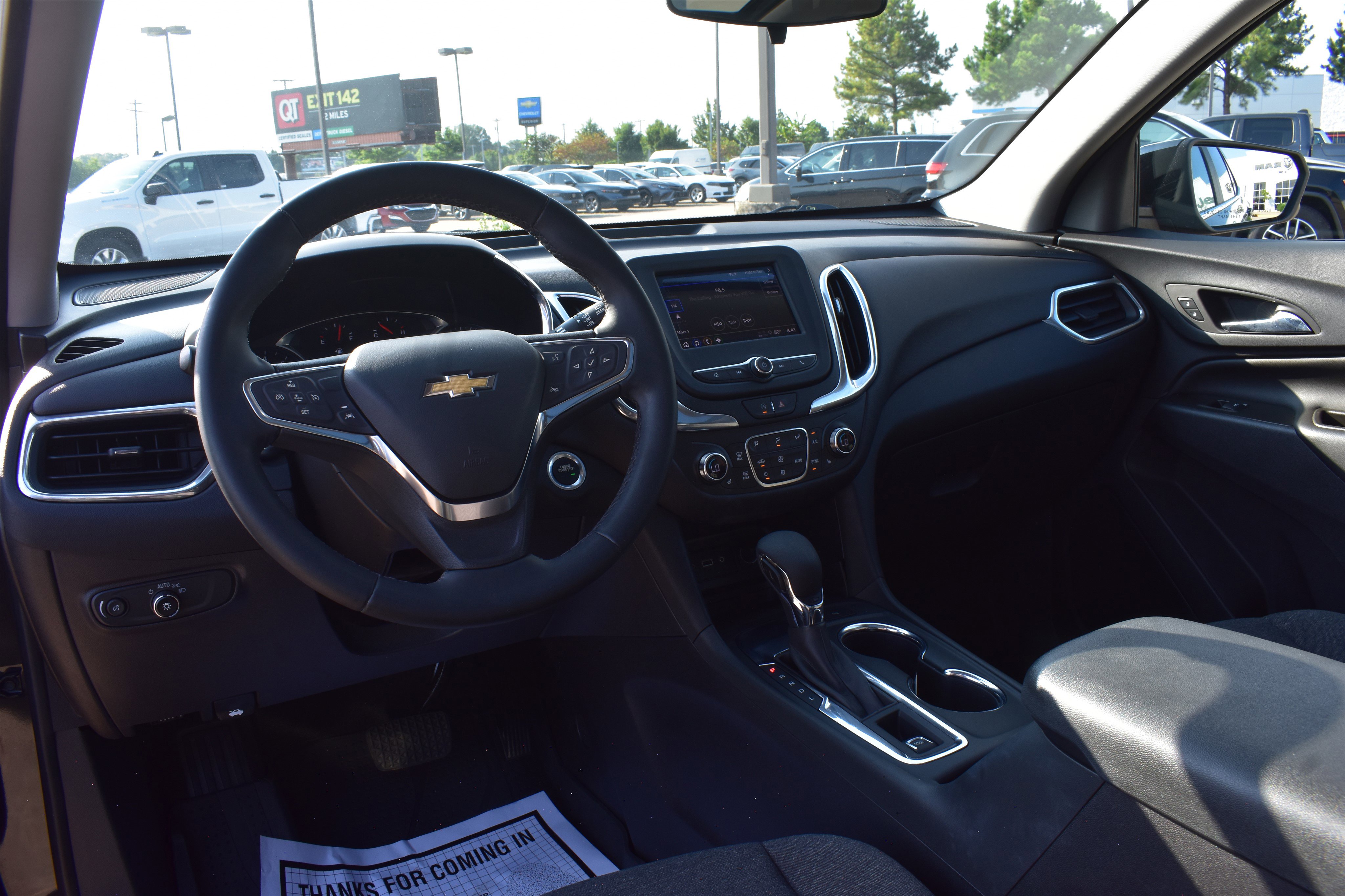2023 Chevrolet Equinox LT photo 10