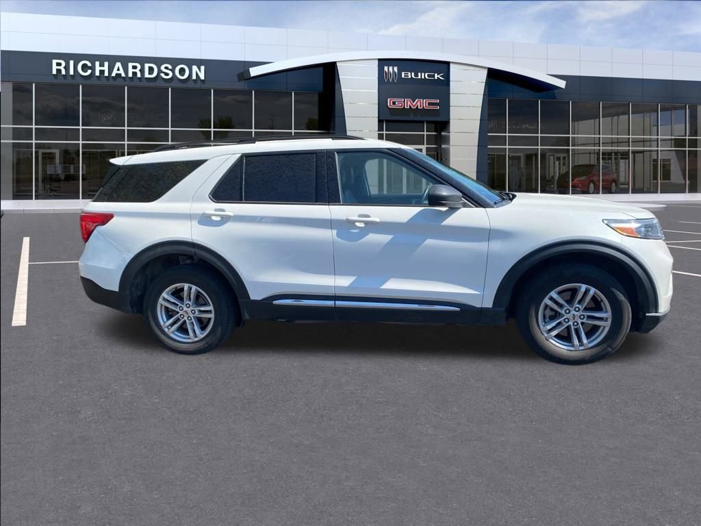 2022 Ford Explorer XLT photo 5