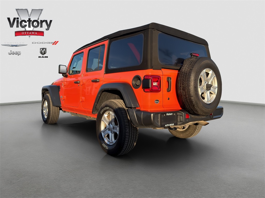 2018 Jeep Wrangler Unlimited Sport S photo 2