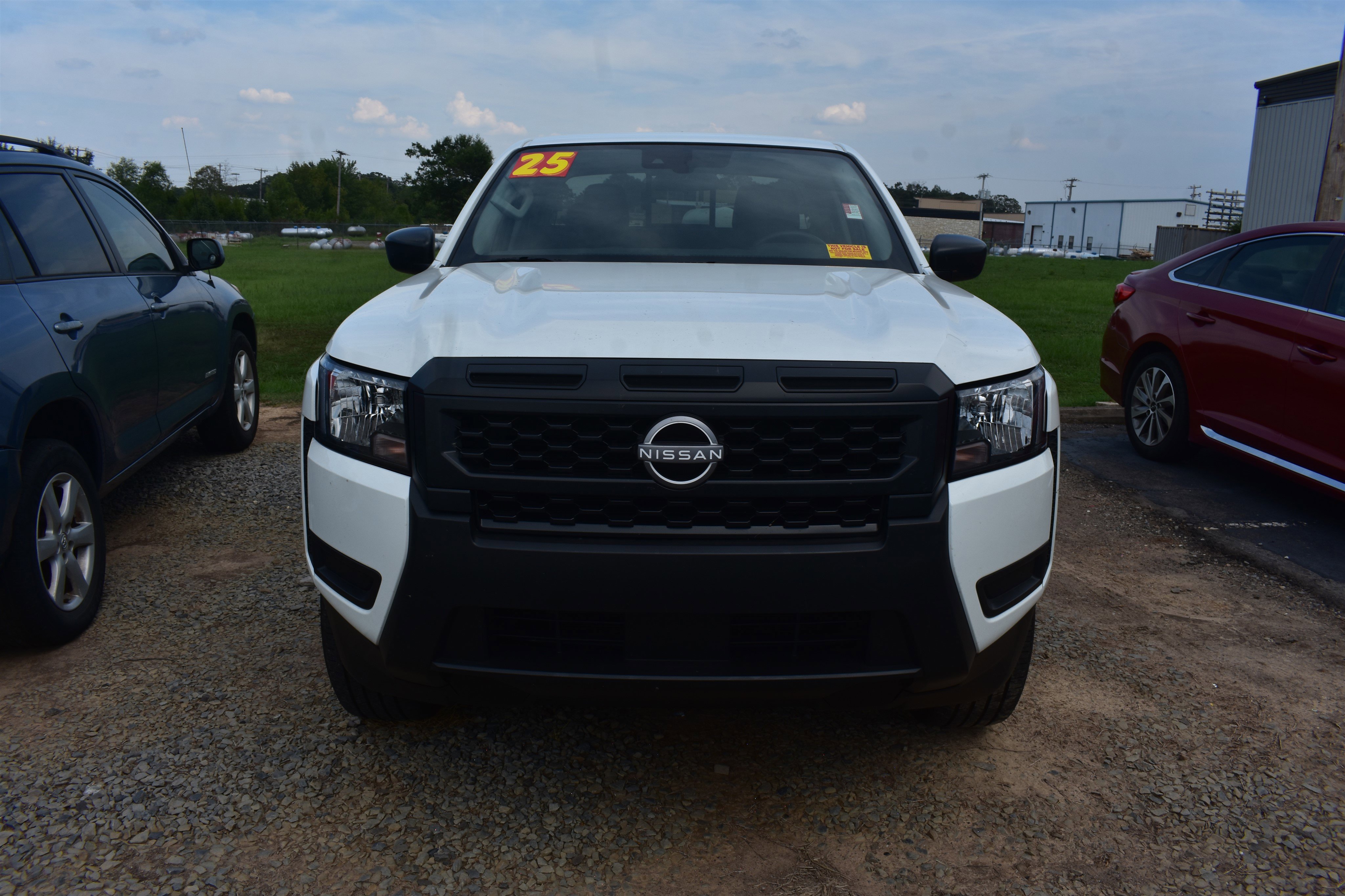 2025 Nissan Frontier S photo 2