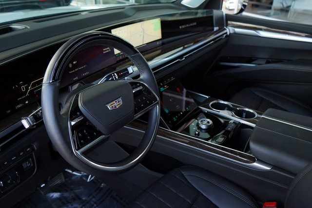 2025 Cadillac Escalade Sport Platinum photo 2