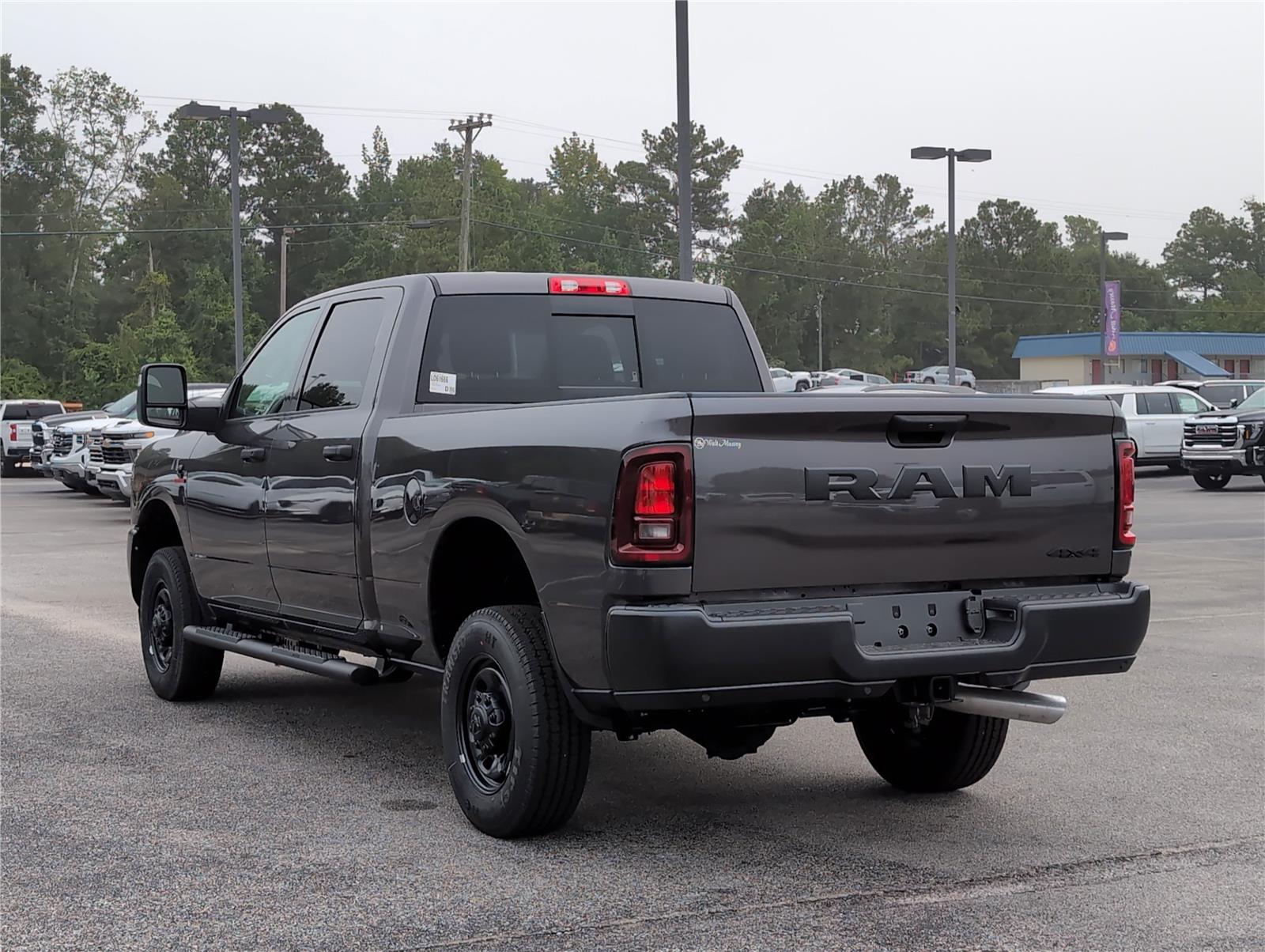 2025 Ram 2500 Tradesman photo 2