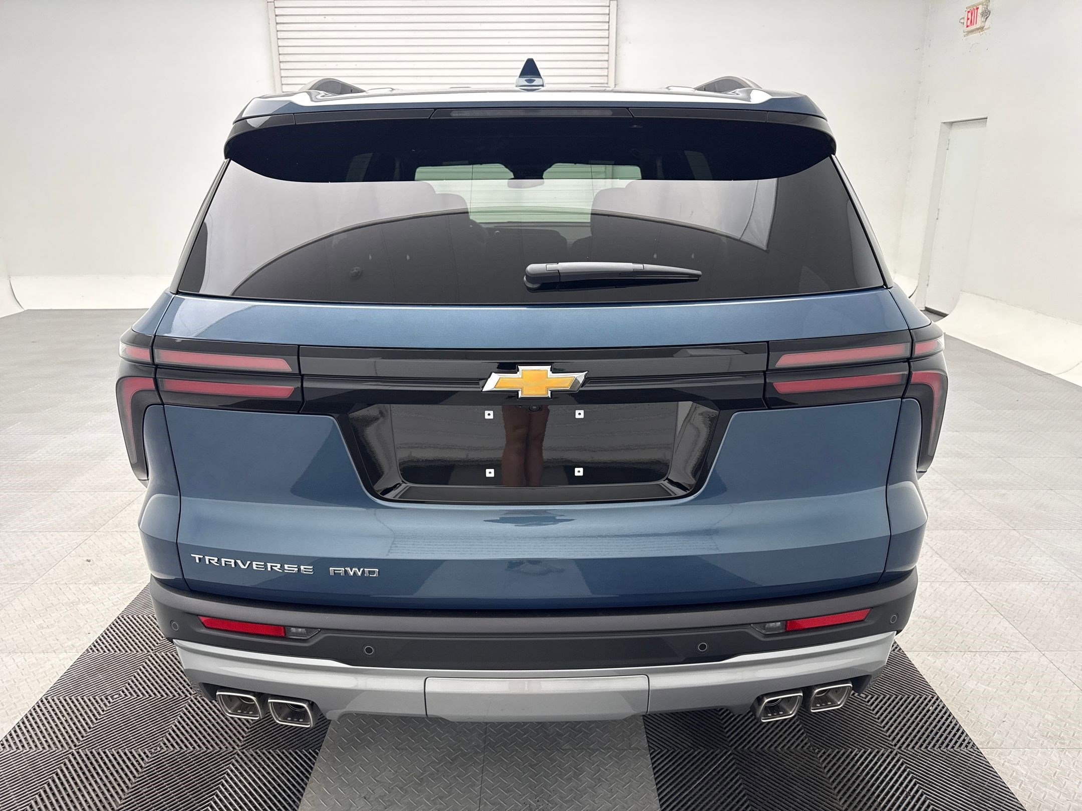 2026 Chevrolet Traverse photo 8